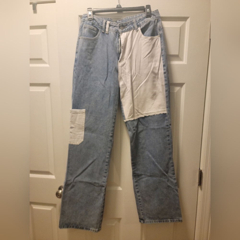 COLOR BLOCK JEANS